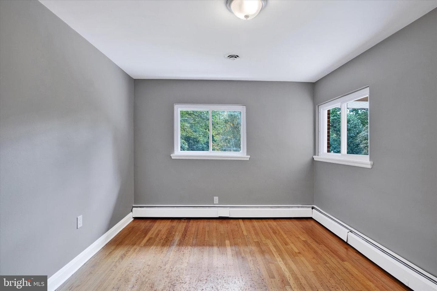 7 Bangert Avenue photo 23