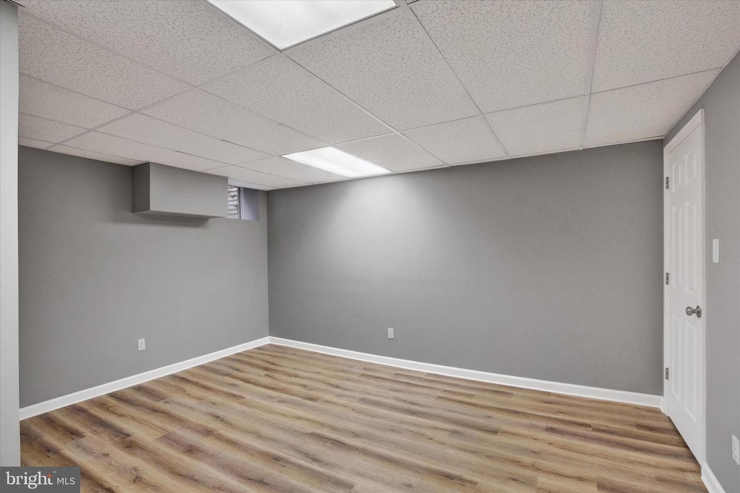 7 Bangert Avenue photo 33