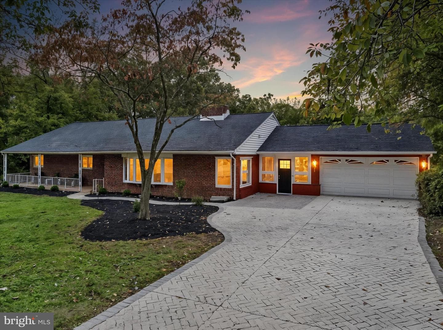 7 Bangert Avenue photo 65