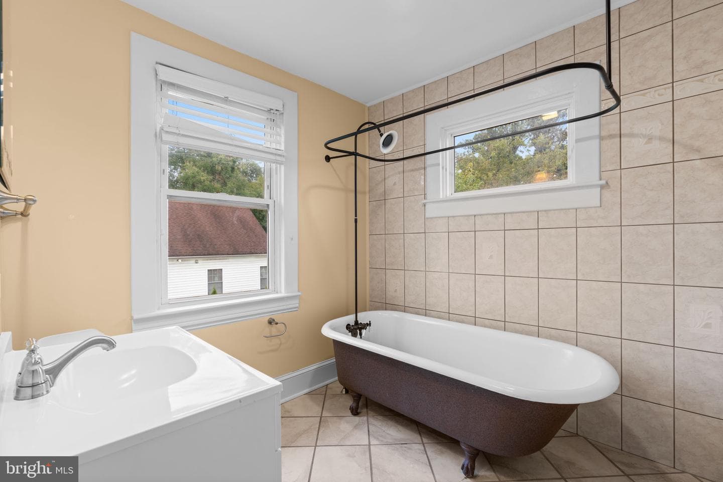 1250 Francis Avenue photo 38