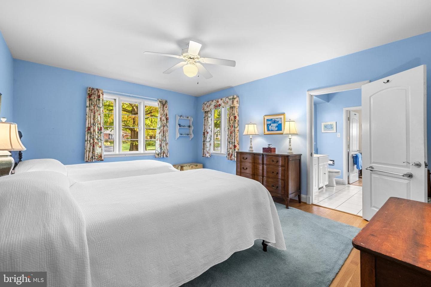 1000 West Wind Court photo 28