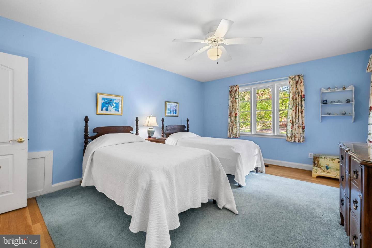 1000 West Wind Court photo 29