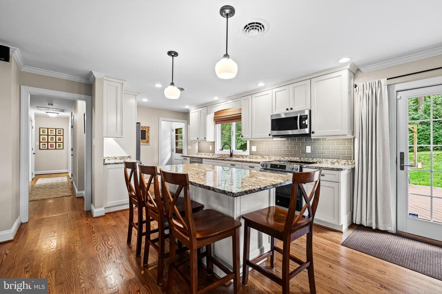 5507 Williams Road photo 9