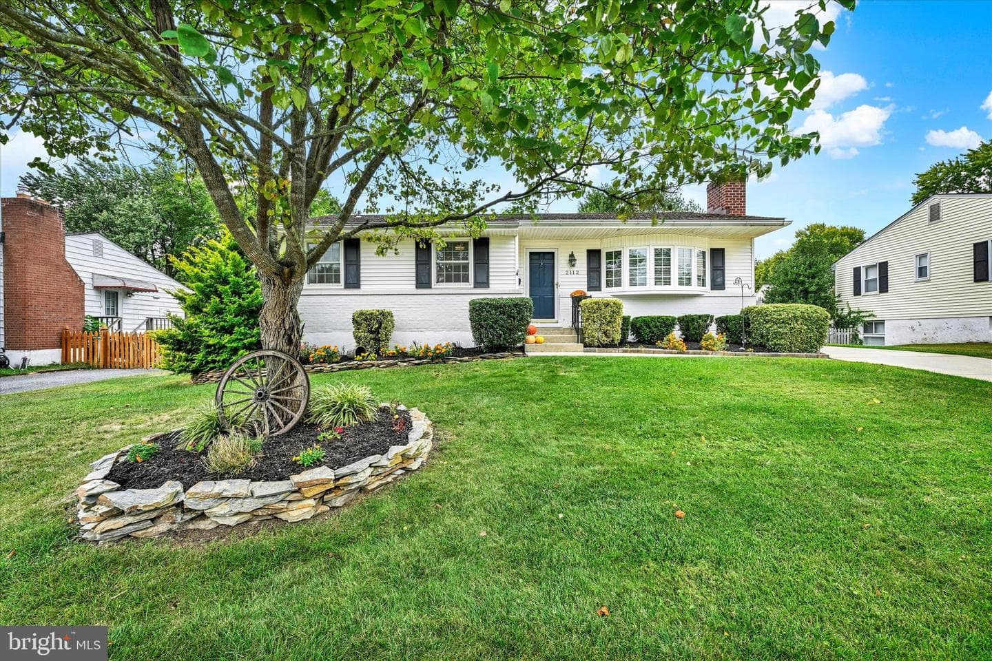 2112 Suburban Greens photo 1