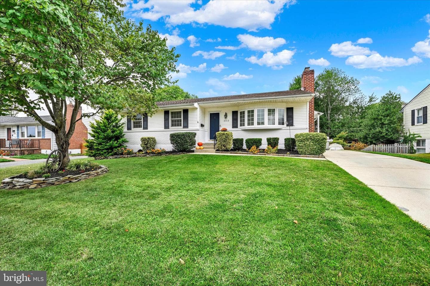2112 Suburban Greens photo 2