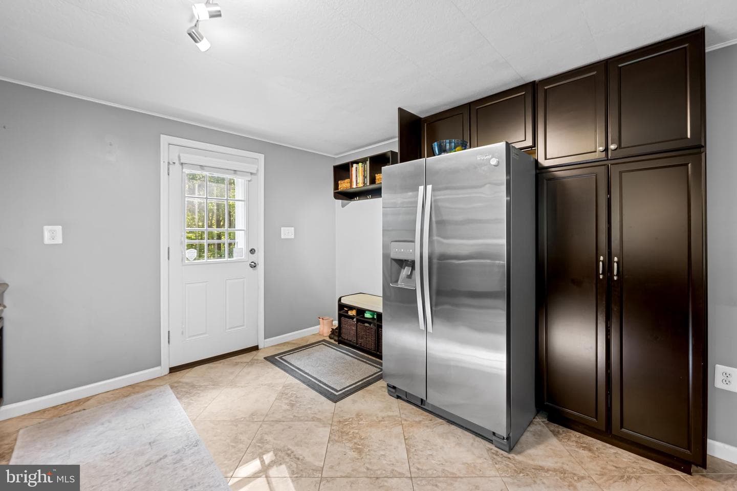 18709 Frederick Road photo 10