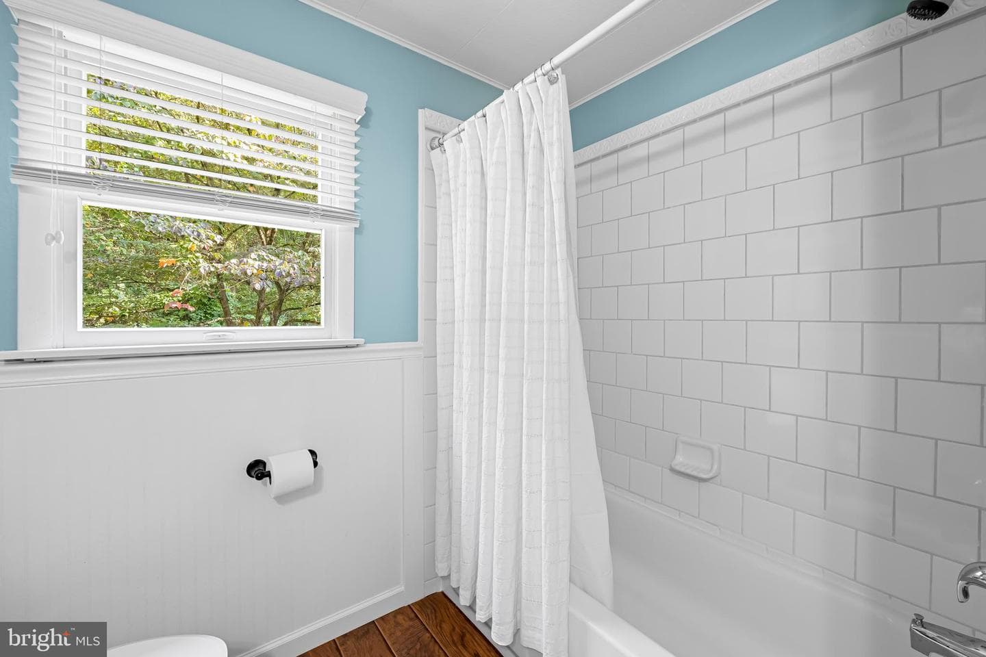 18709 Frederick Road photo 16