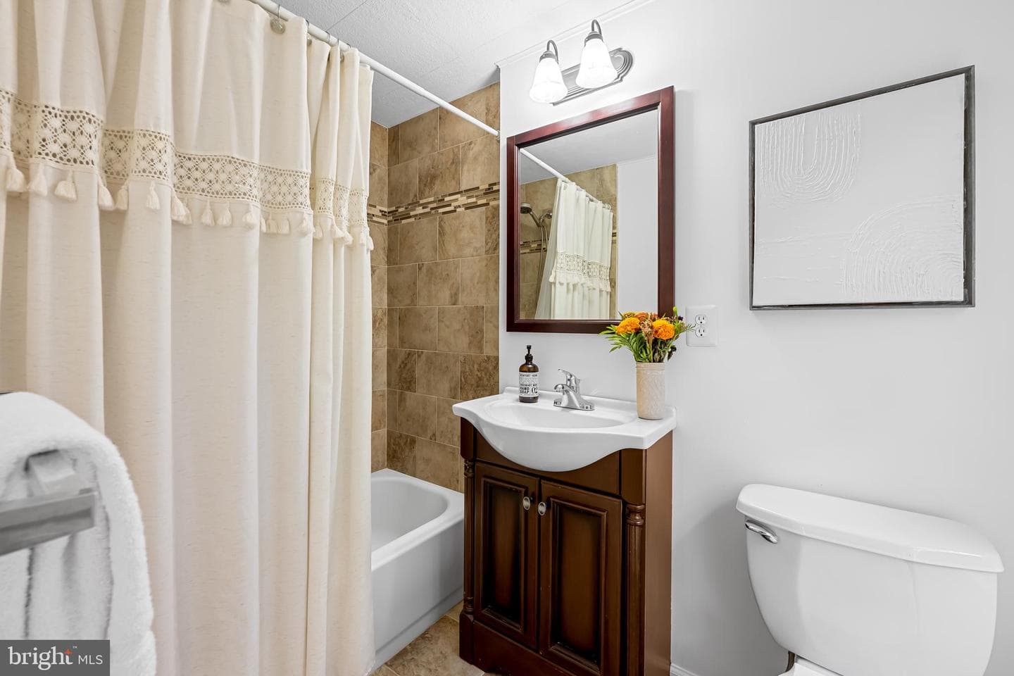18709 Frederick Road photo 20