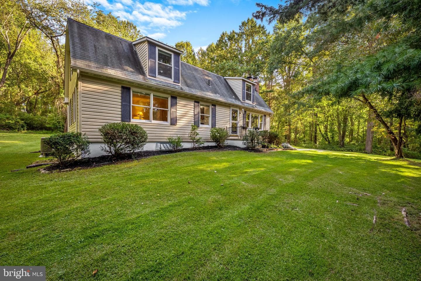 18709 Frederick Road photo 3