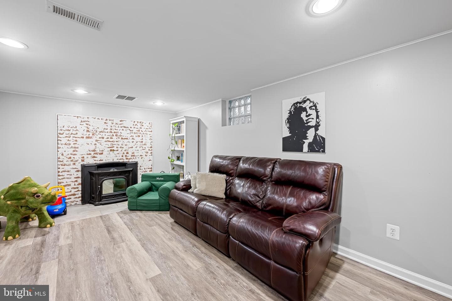 18709 Frederick Road photo 30