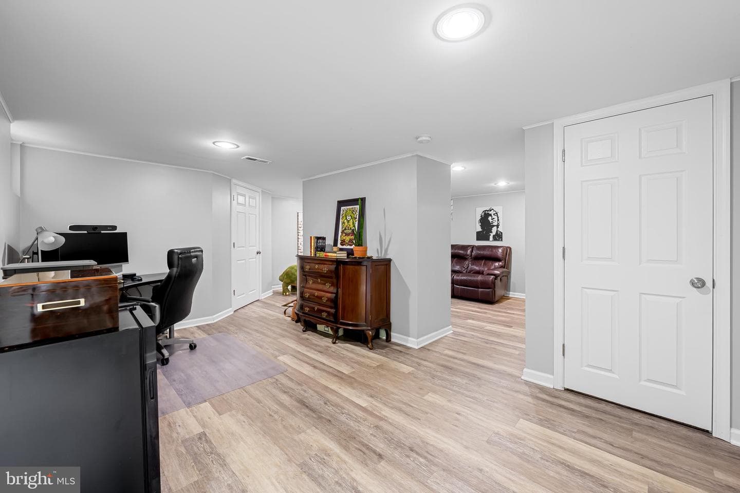 18709 Frederick Road photo 32