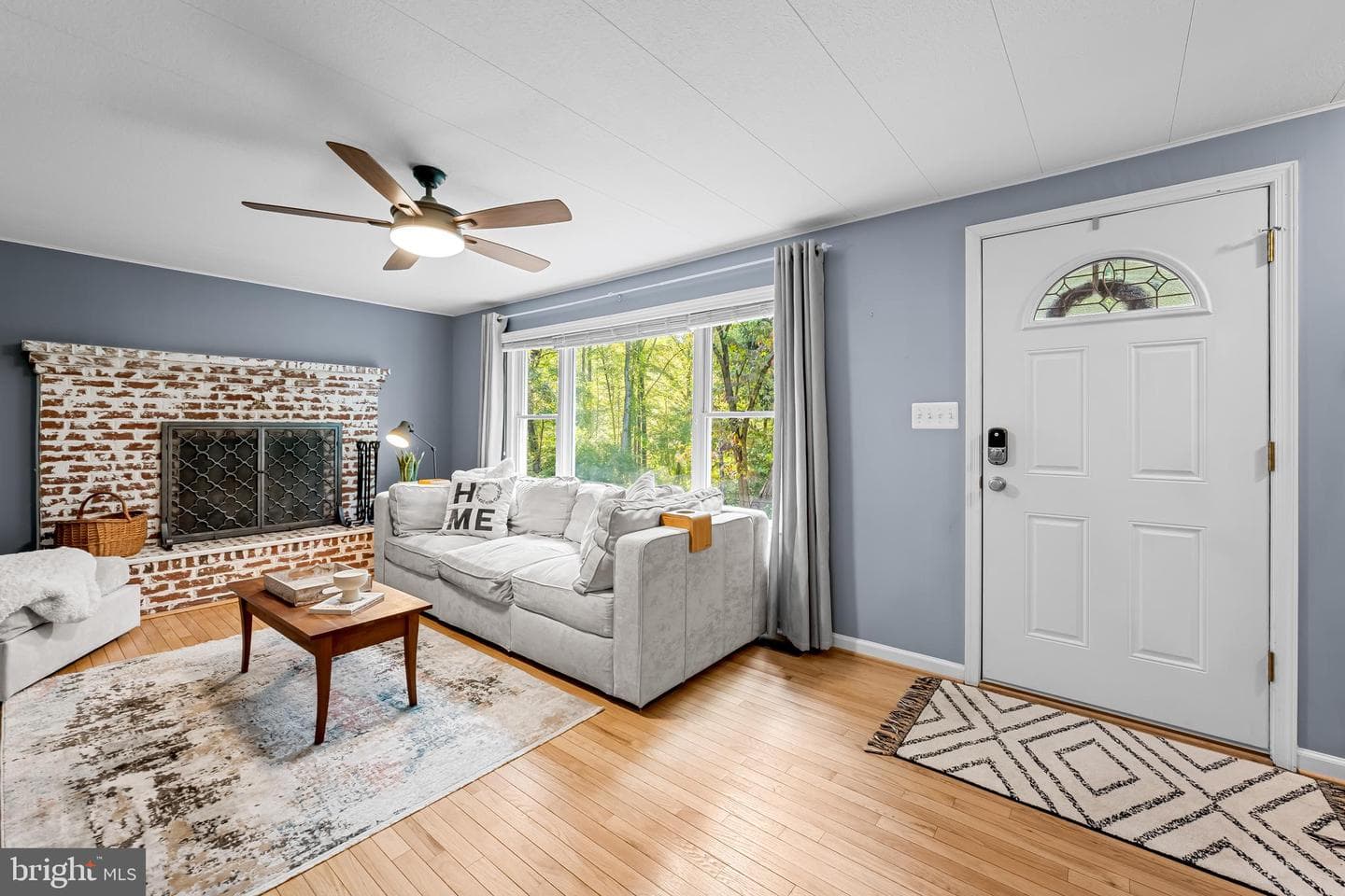 18709 Frederick Road photo 5