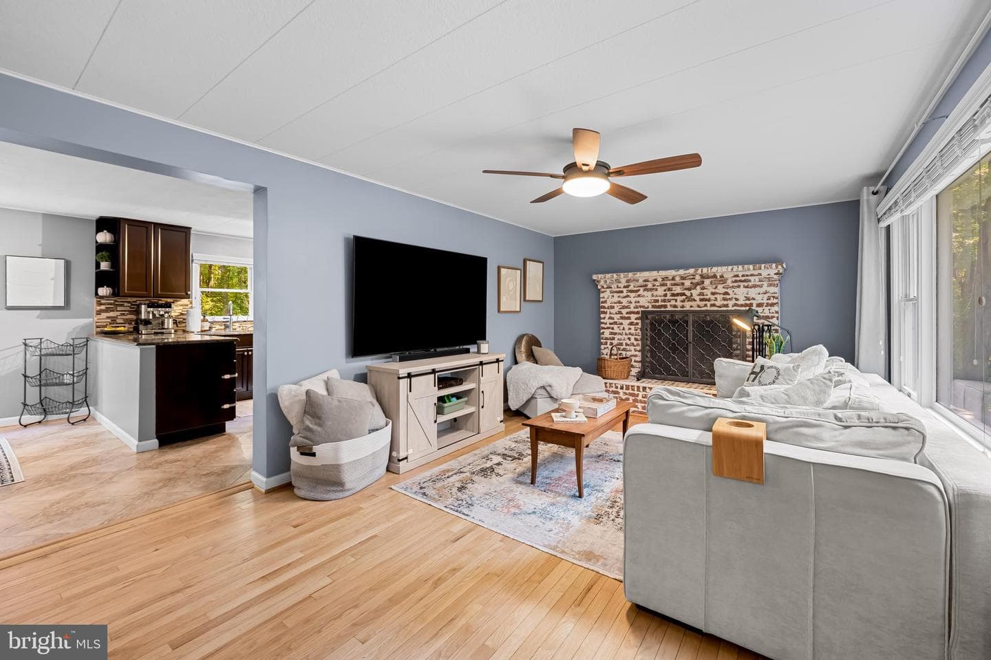18709 Frederick Road photo 6
