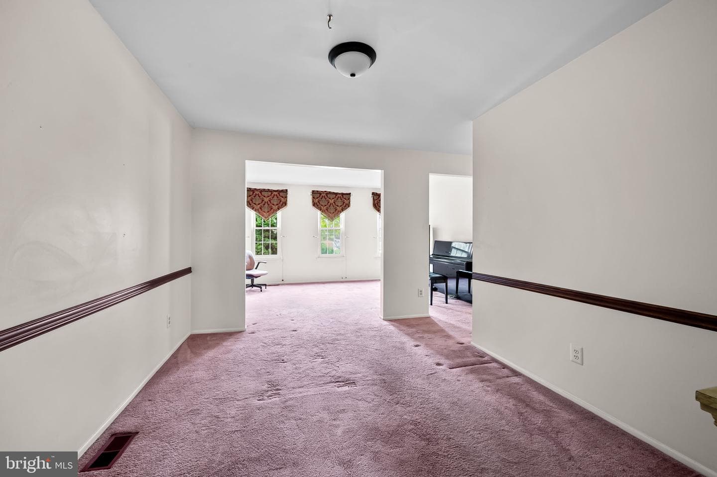 9 Menteith Court photo 5