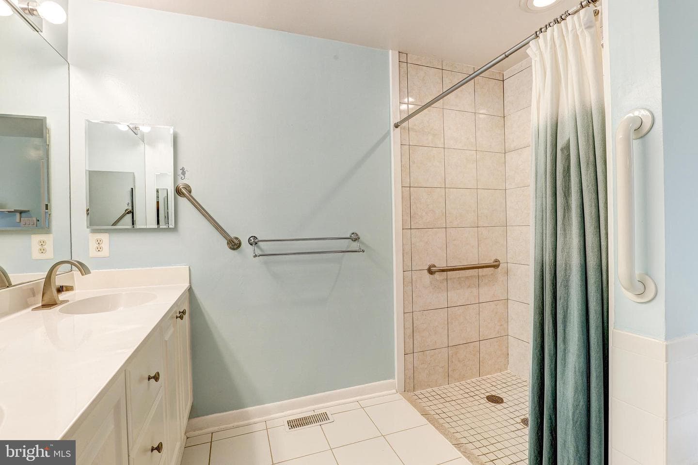 1402 Autumn Leaf Road photo 22