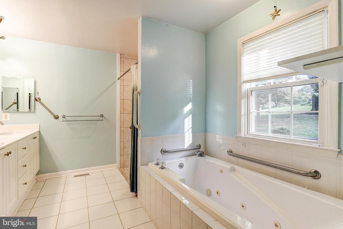 1402 Autumn Leaf Road photo 23