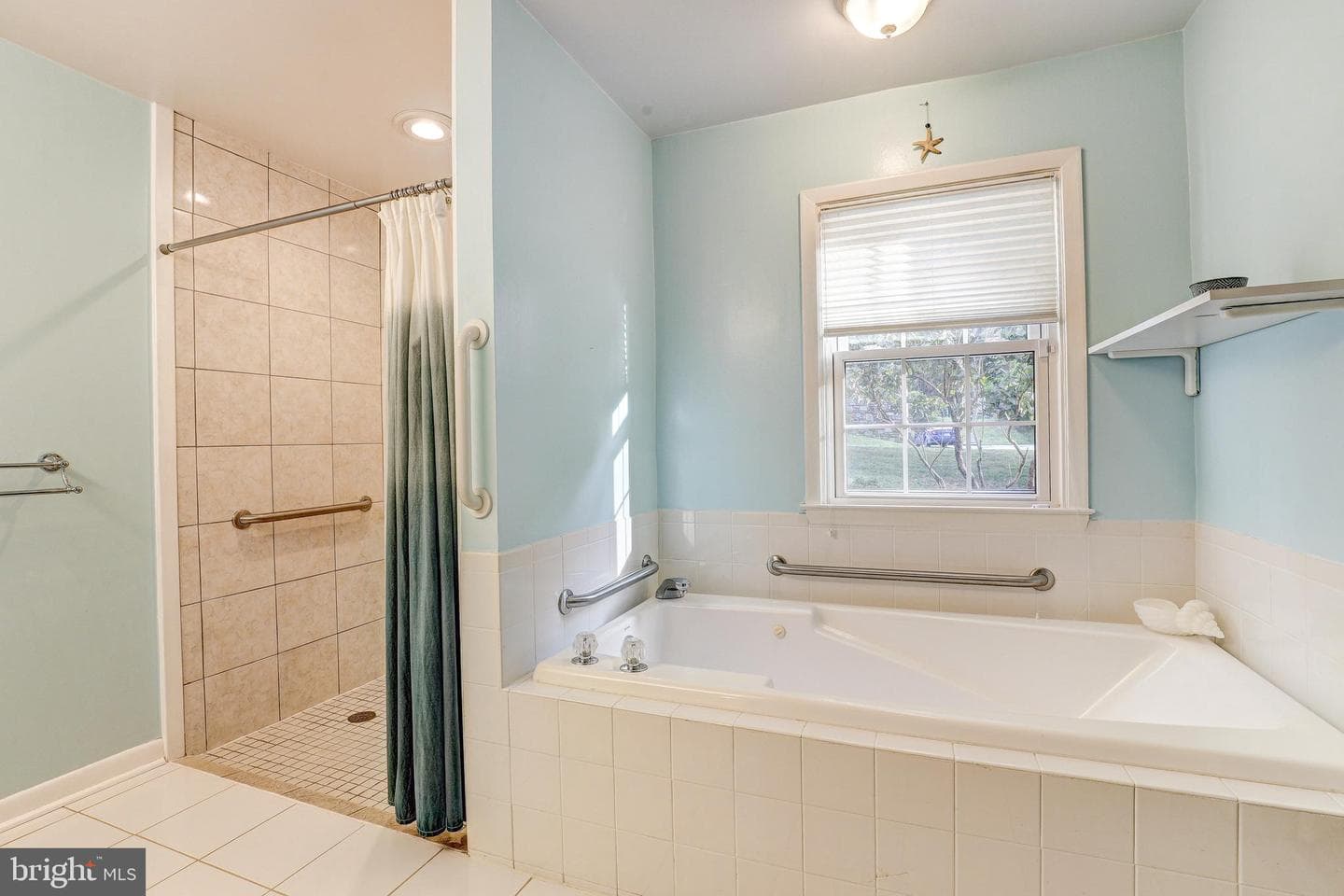 1402 Autumn Leaf Road photo 24