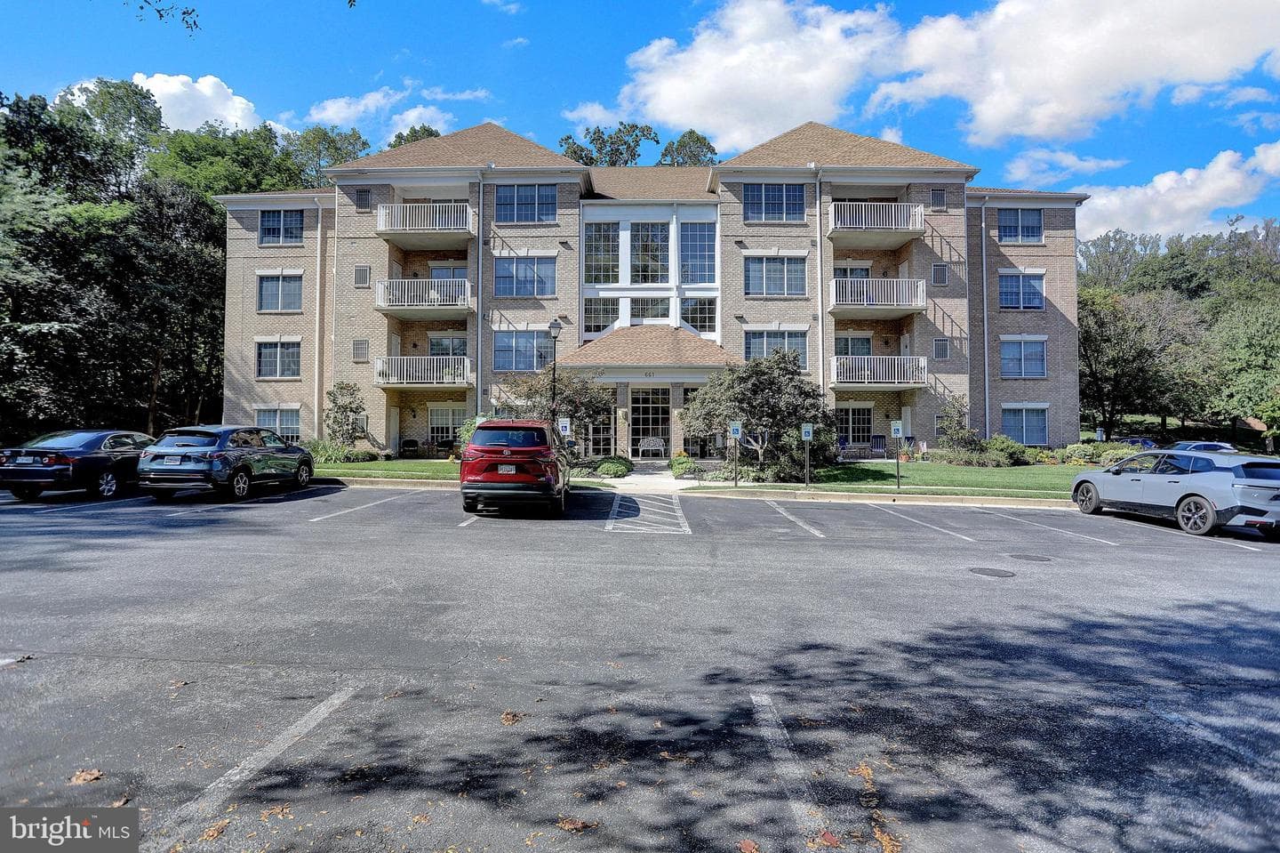 661 Straffan Drive #401 photo 2