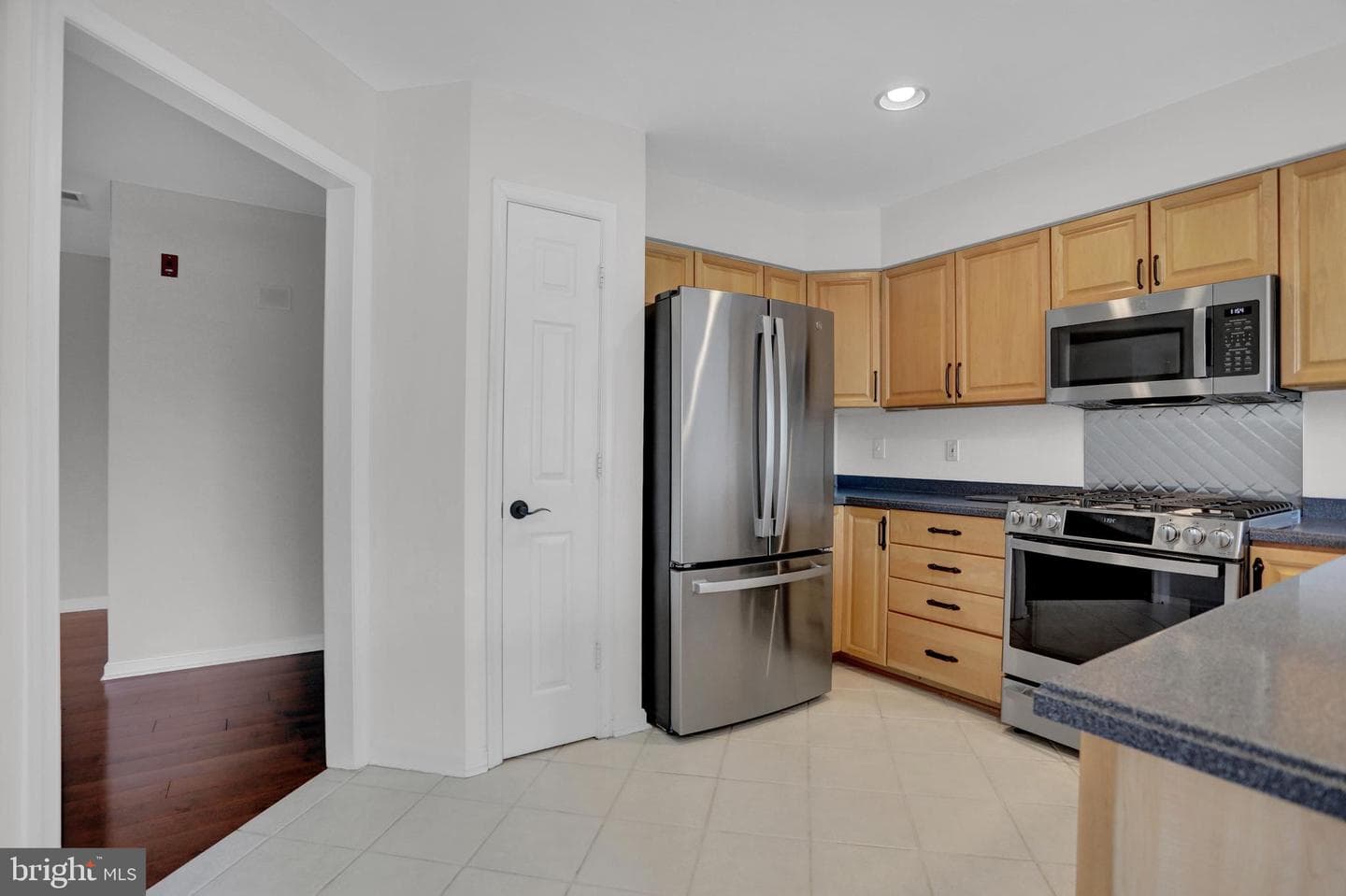 661 Straffan Drive #401 photo 9