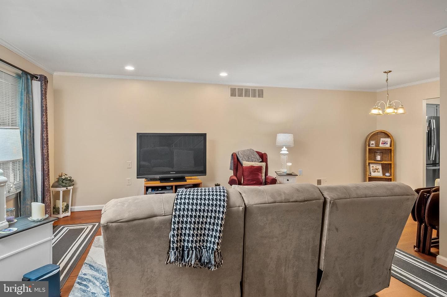 3 Mcgrady Square photo 6