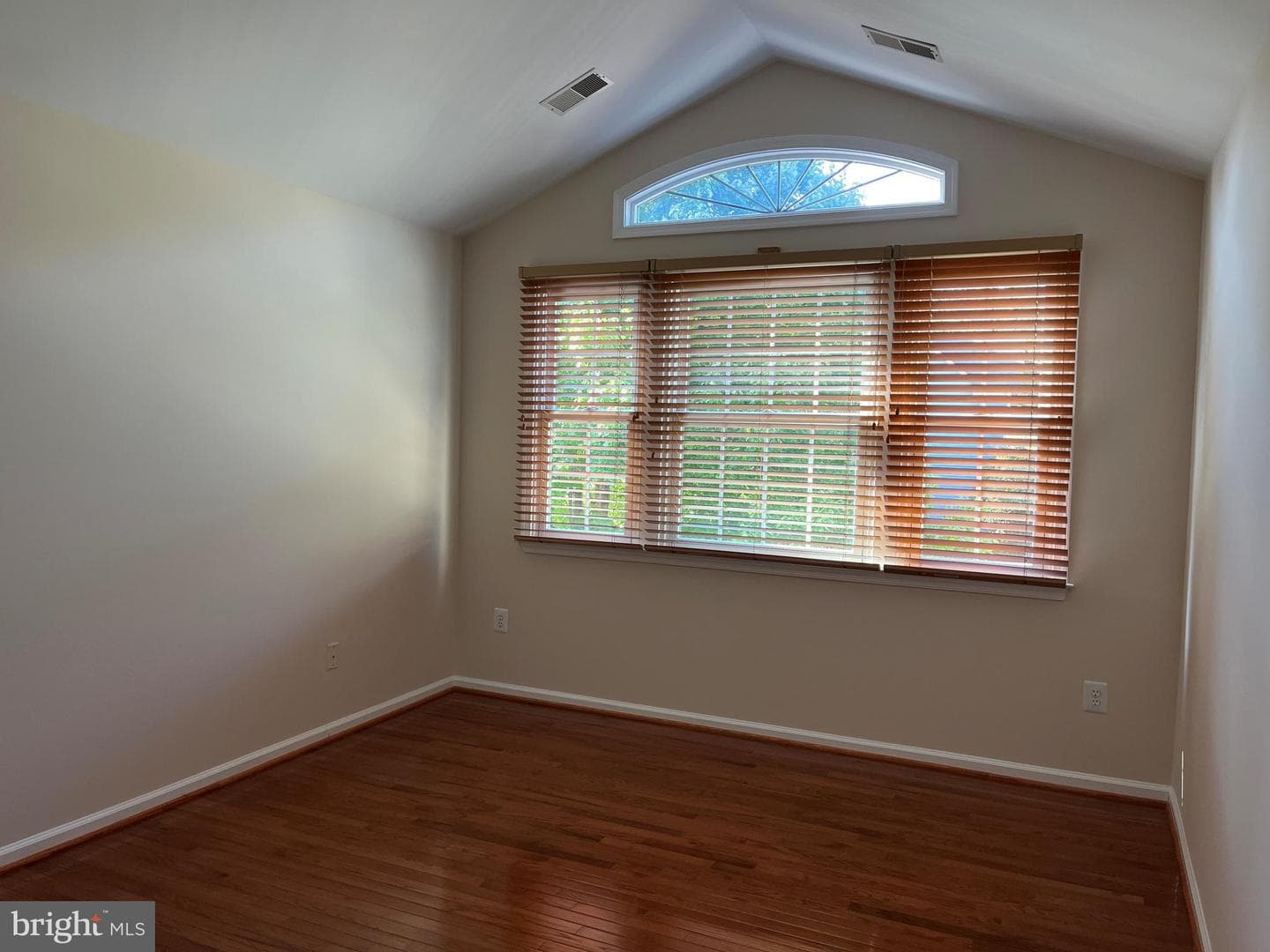11 Old Granary Court photo 38