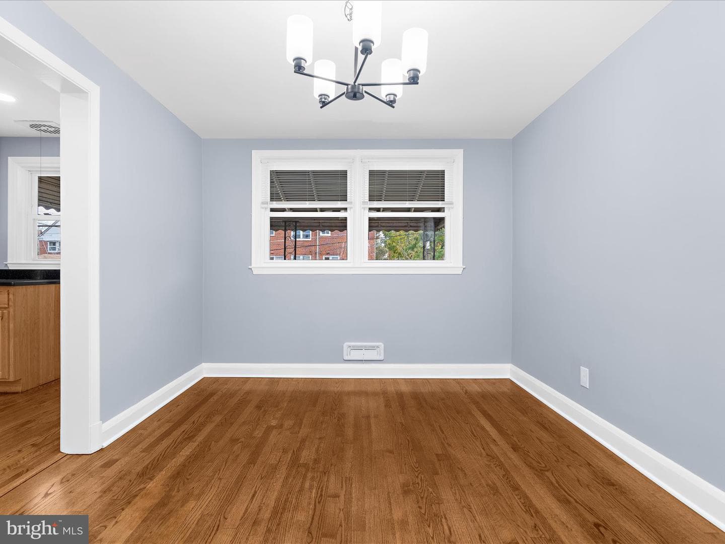 1427 Barrett Road photo 13