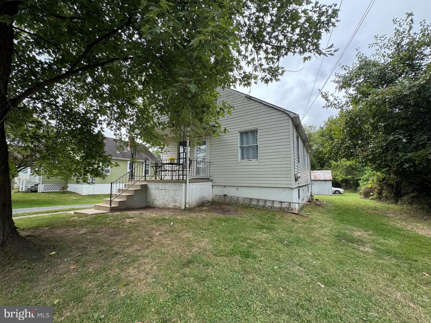 320 Harding Avenue photo 1