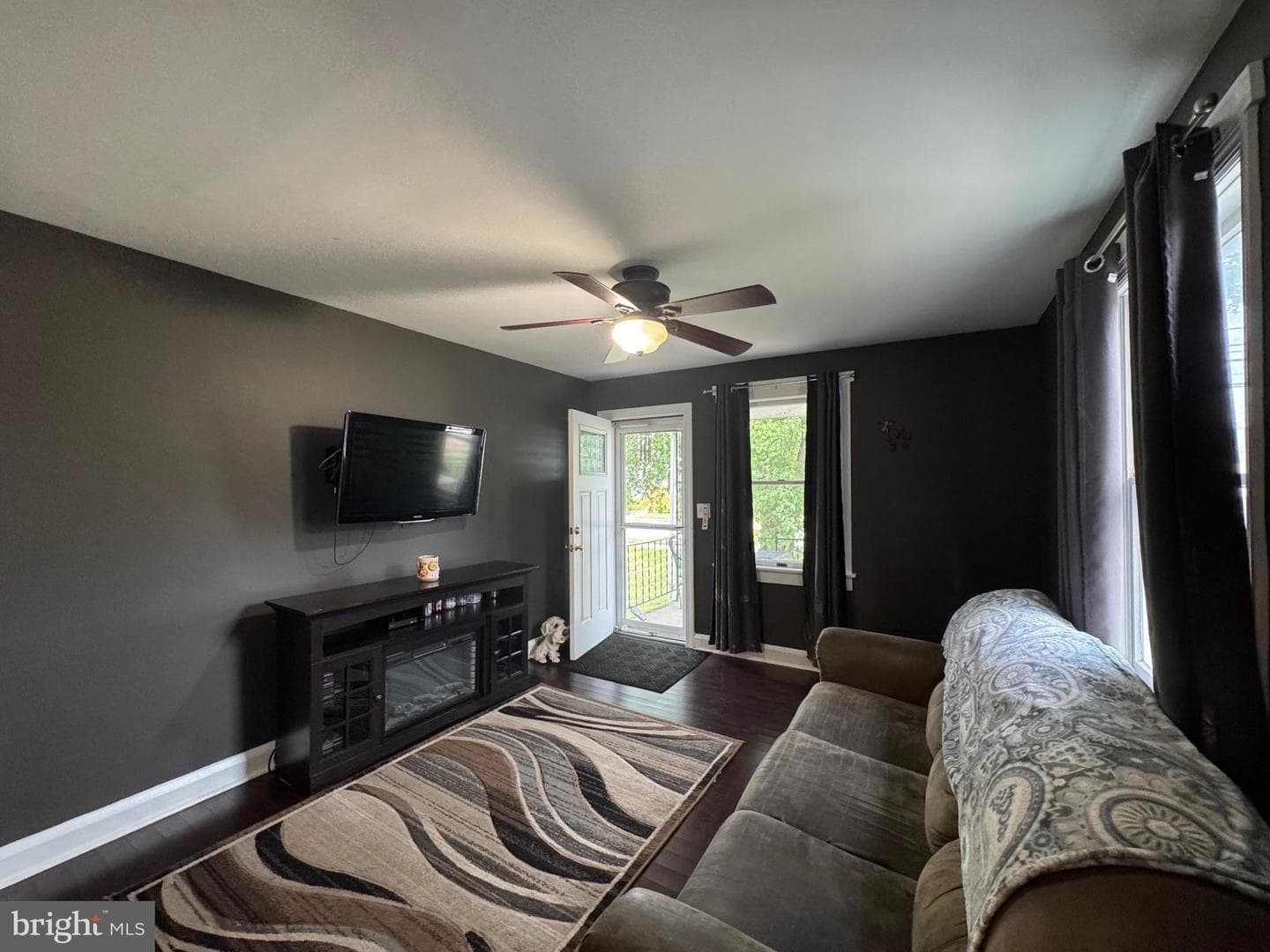 320 Harding Avenue photo 4