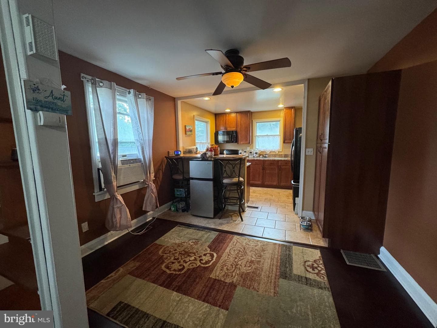 320 Harding Avenue photo 6