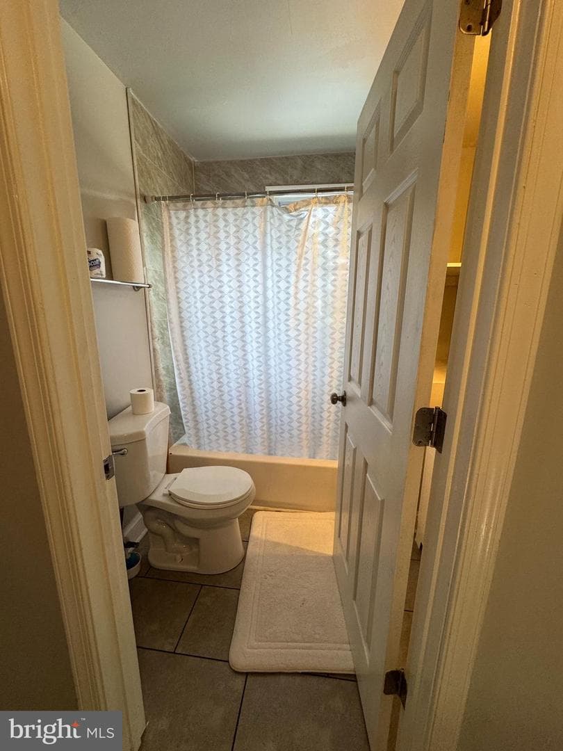 1722 Hall Avenue photo 12