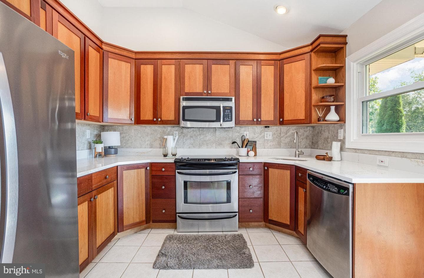 1206 Malbay Drive photo 9