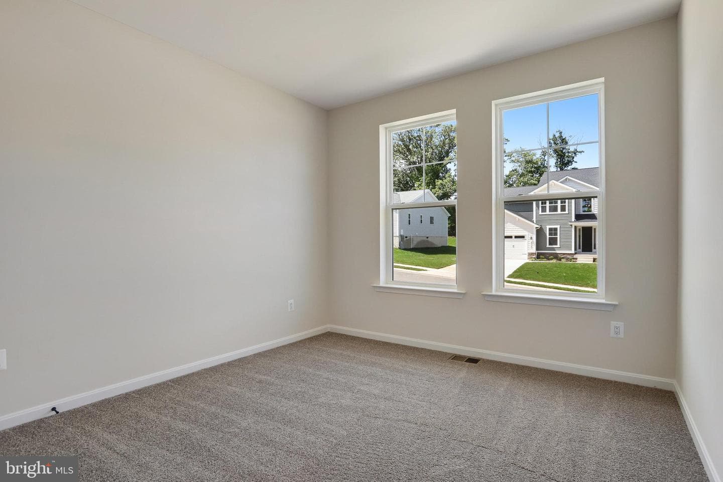 5711 Charlies Way photo 10
