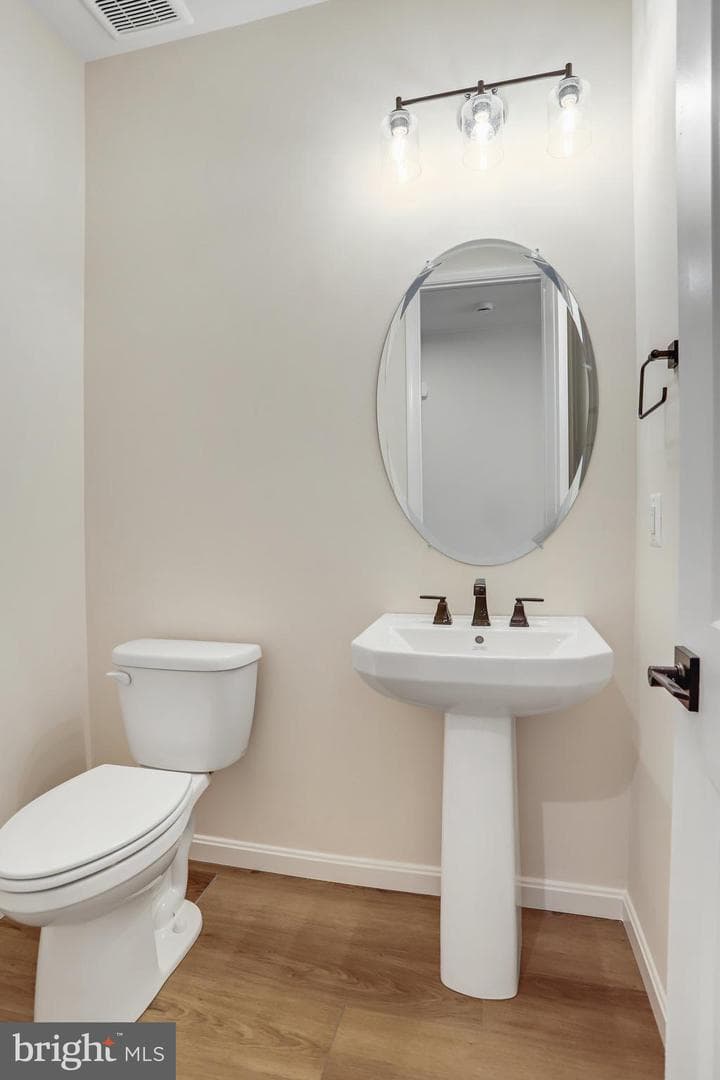 5711 Charlies Way photo 16