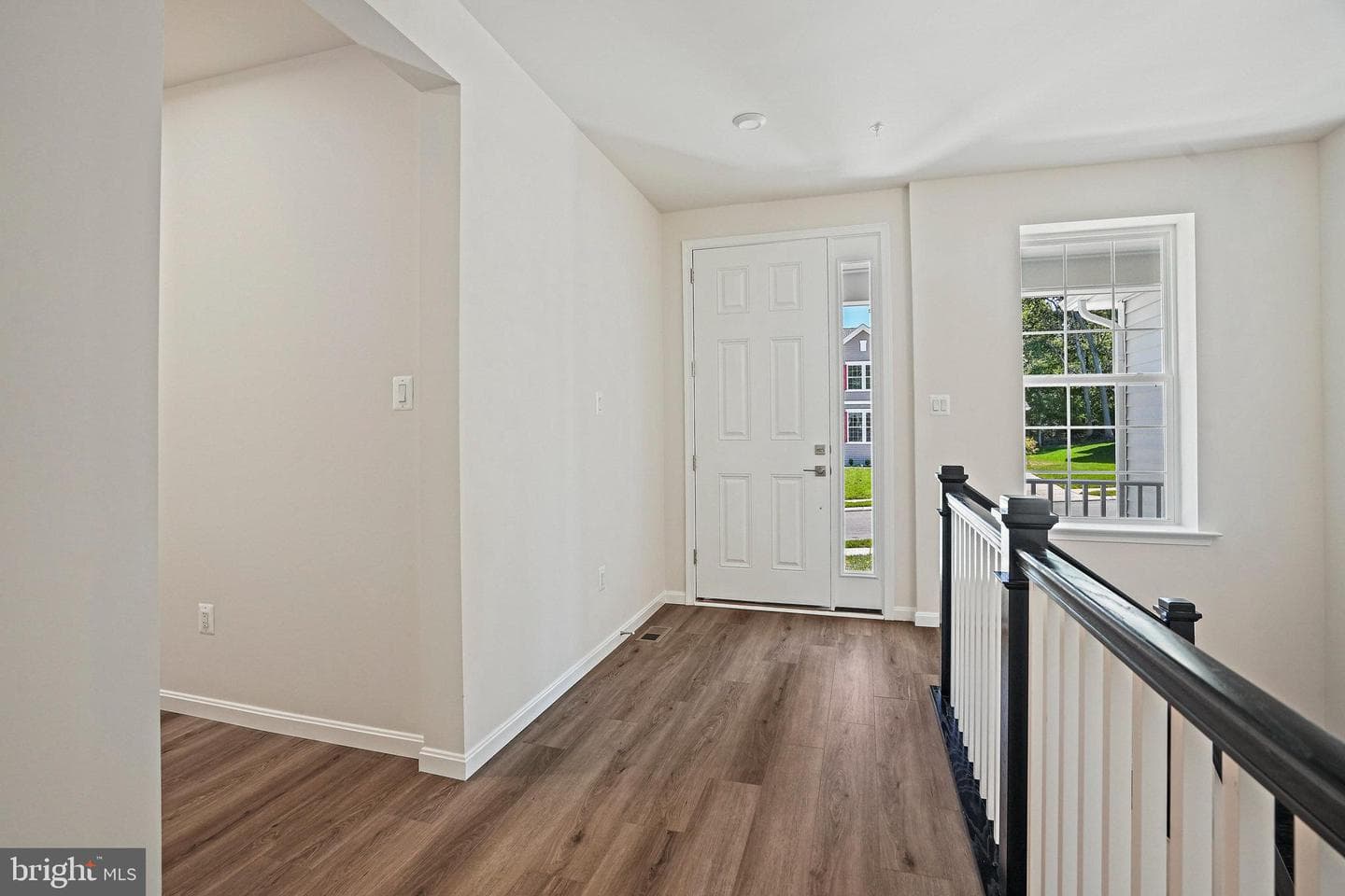 5710 Charlies Way photo 3