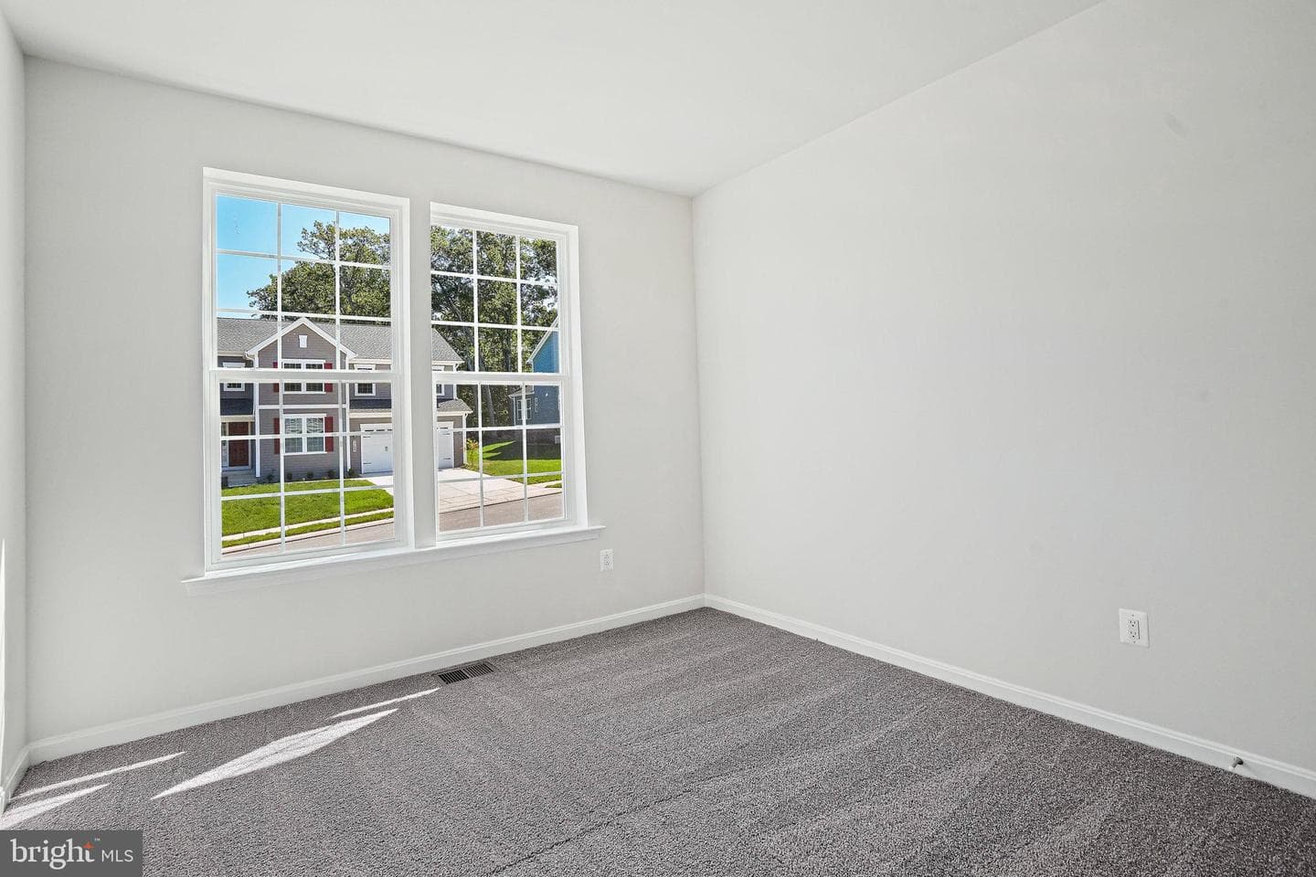 5710 Charlies Way photo 6