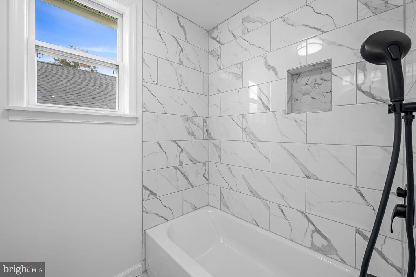 628 N Stuart Street photo 23