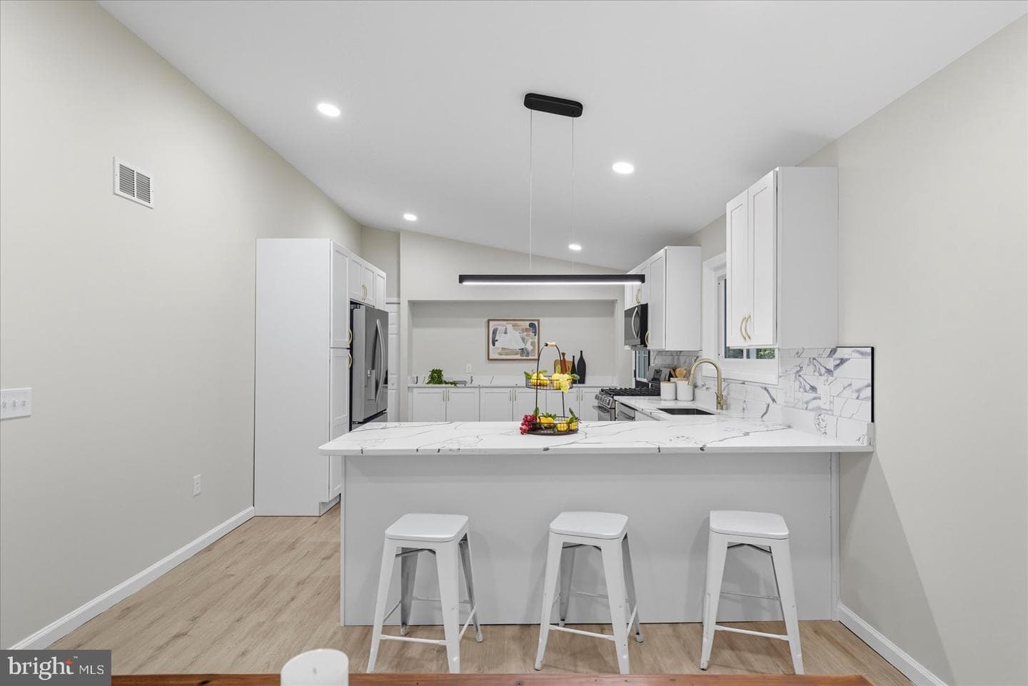 11 Oak Hollow Court photo 14