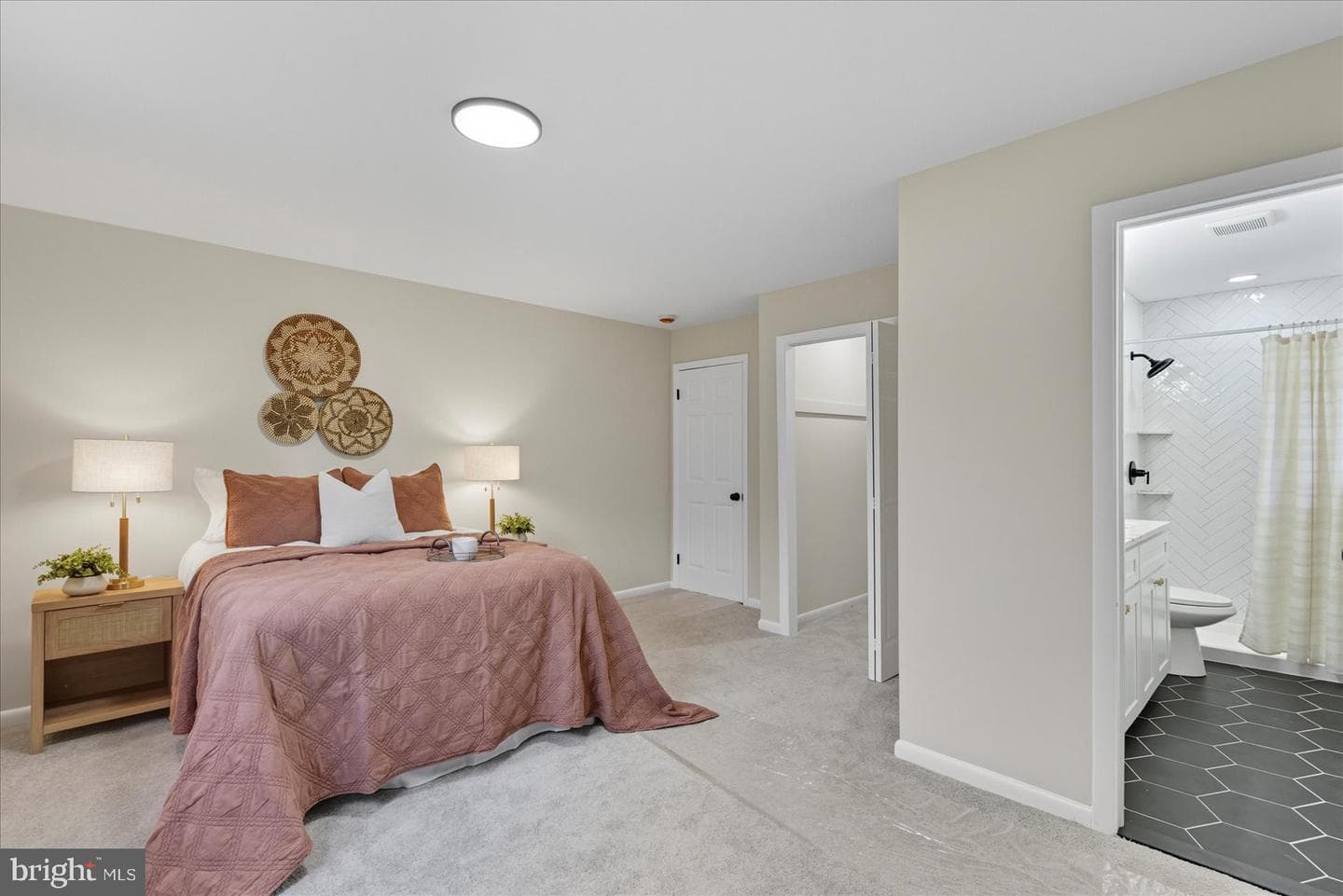 11 Oak Hollow Court photo 27
