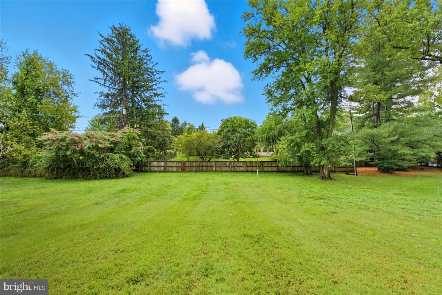 11 Oak Hollow Court photo 42