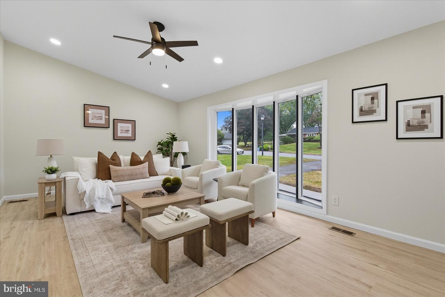 11 Oak Hollow Court photo 7