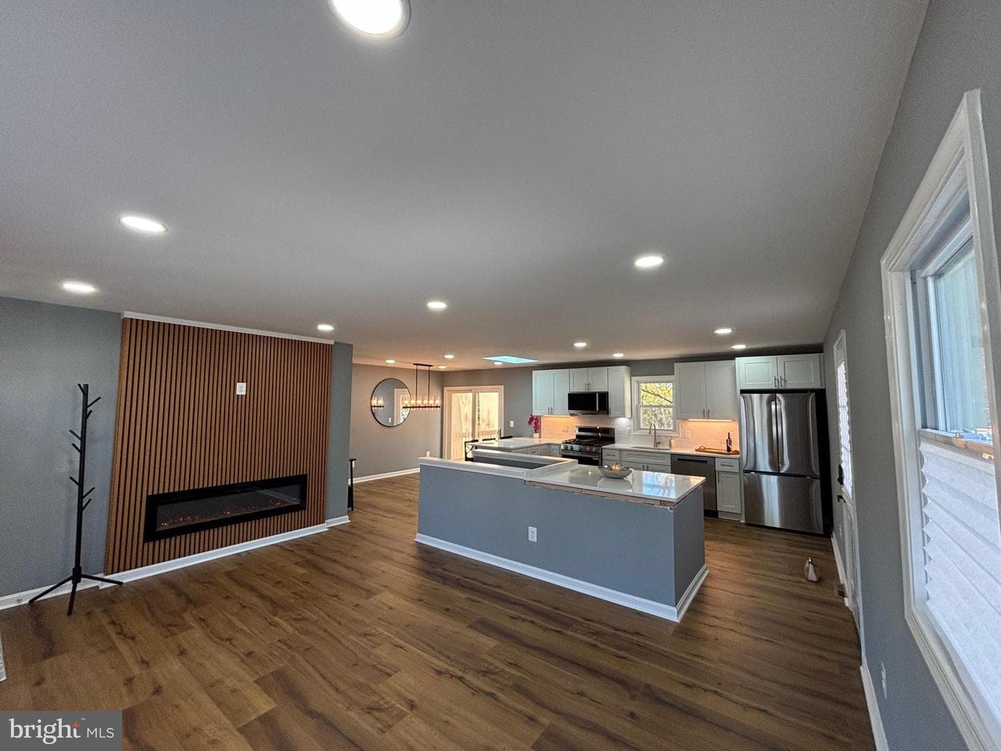 5742 1st Avenue photo 16