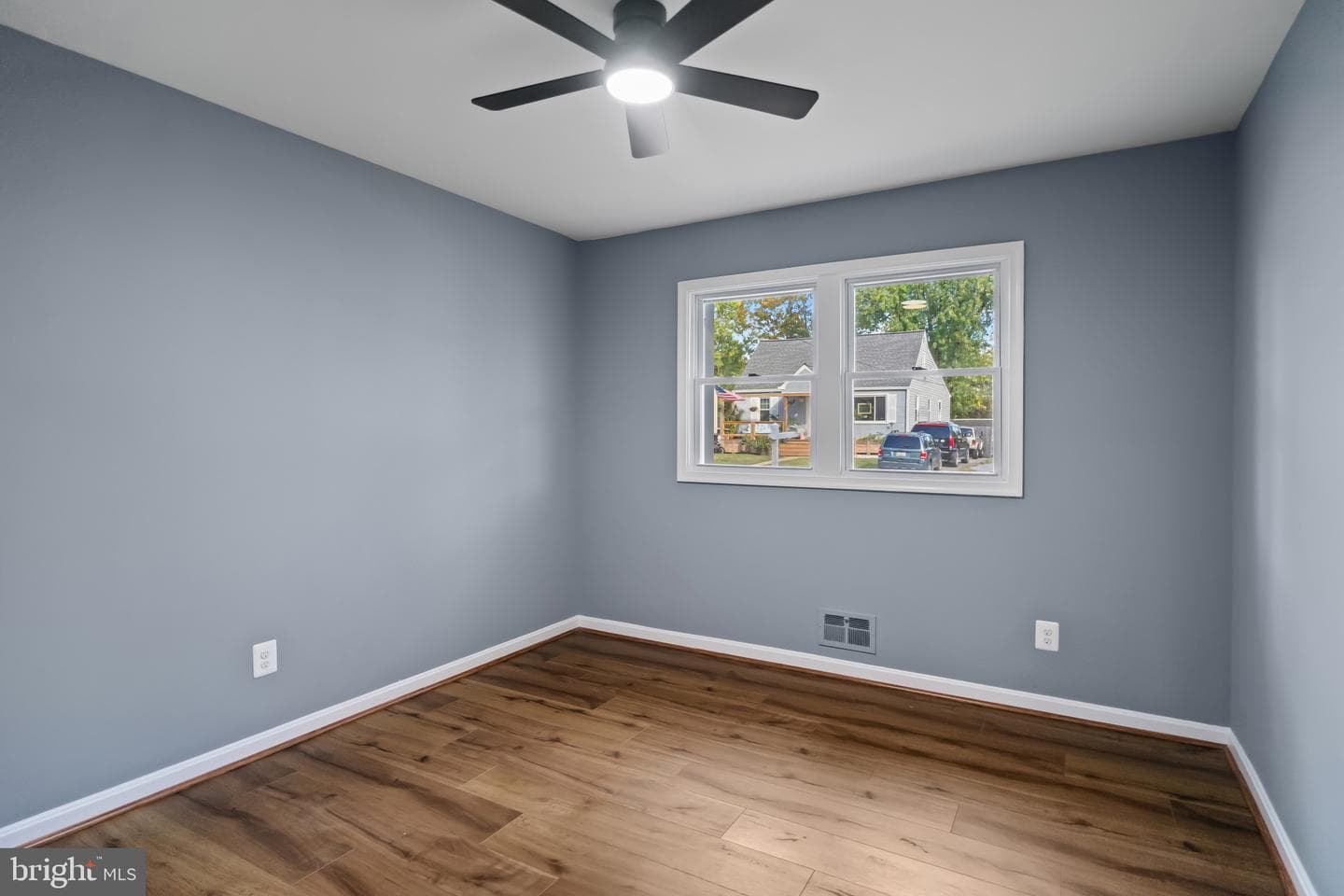 5742 1st Avenue photo 25