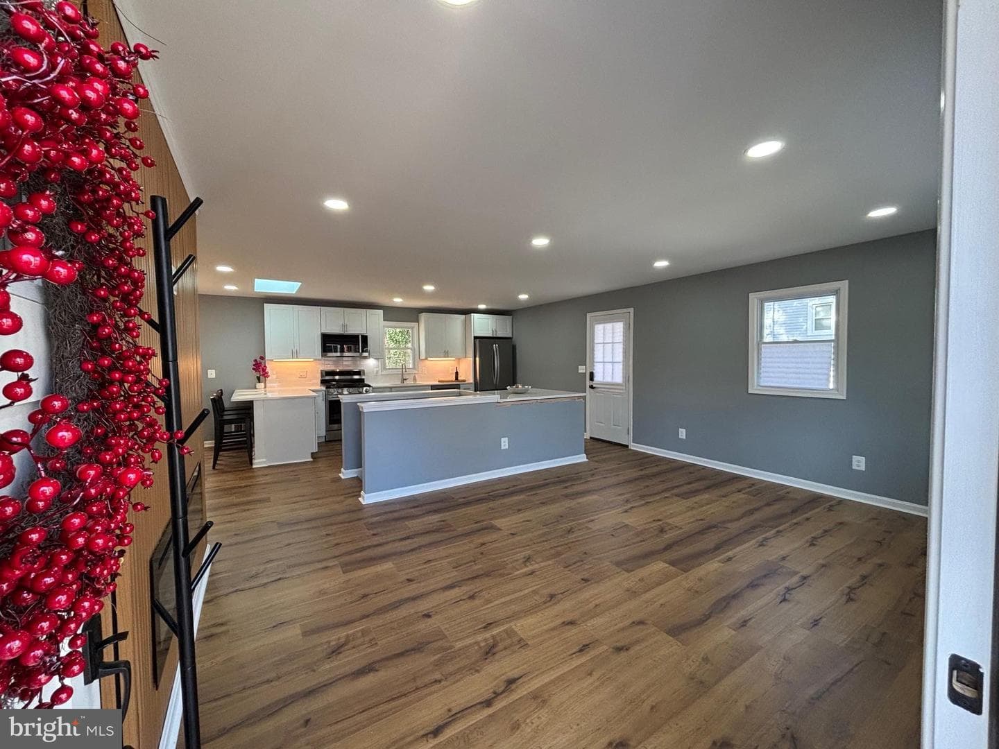 5742 1st Avenue photo 4