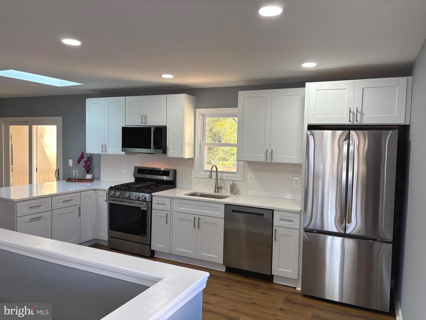 5742 1st Avenue photo 8