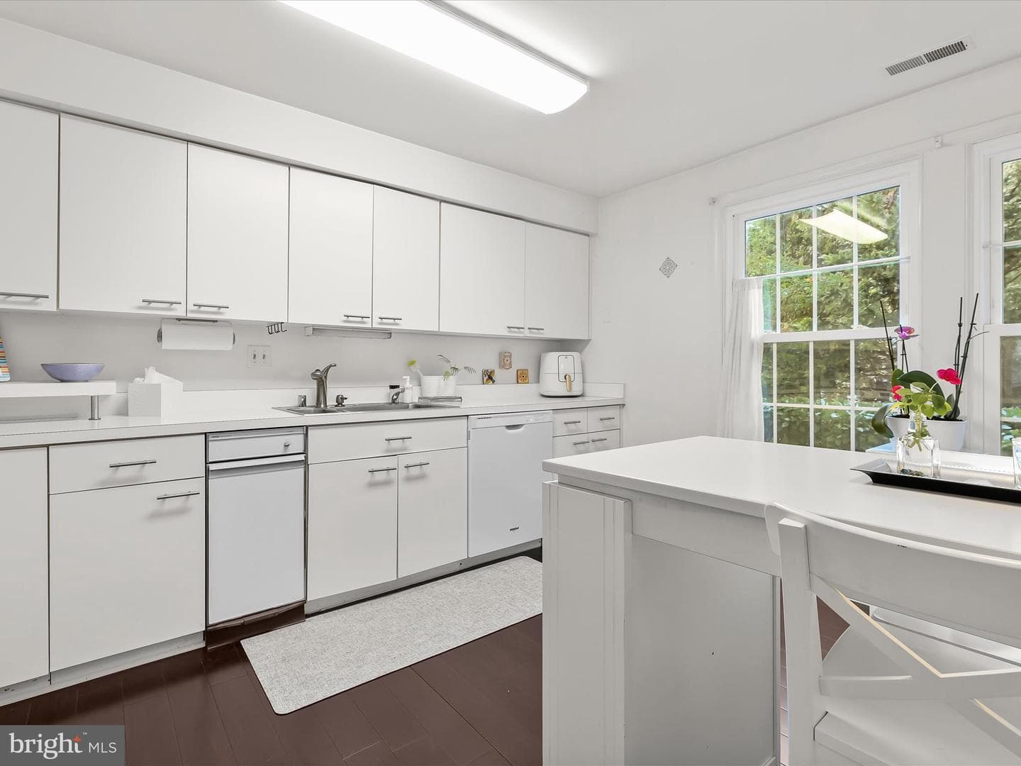 1810 Courtyard Circle #c photo 17