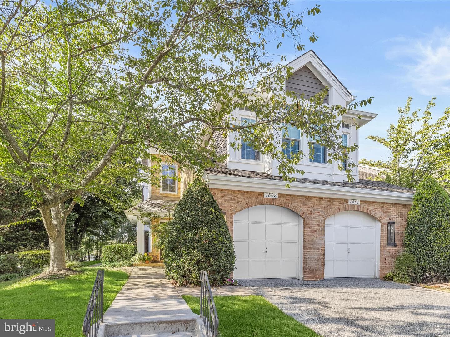 1810 Courtyard Circle #c photo 2