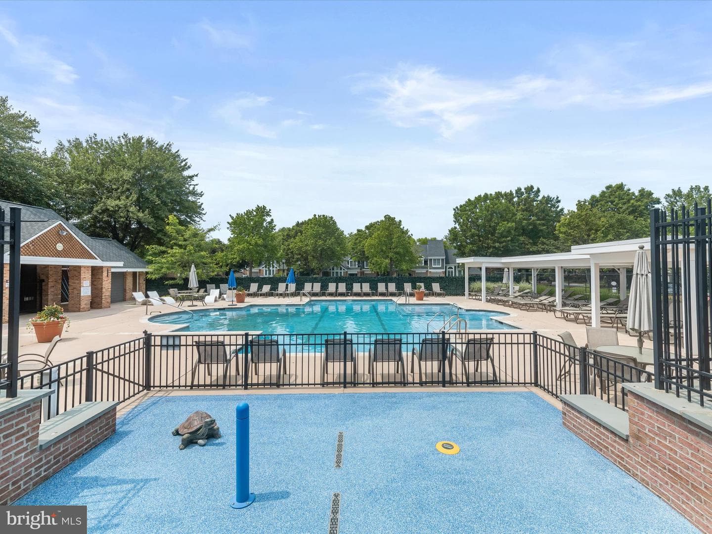 1810 Courtyard Circle #c photo 33