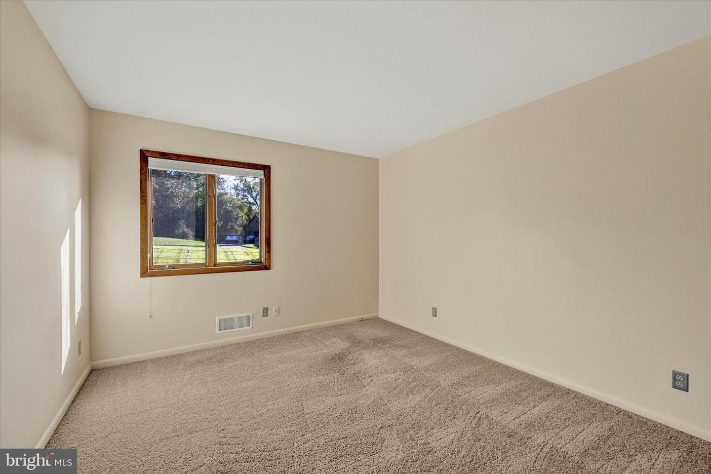 2126 Highland Ridge Drive photo 17