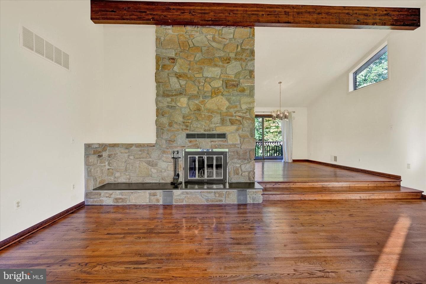 2126 Highland Ridge Drive photo 2