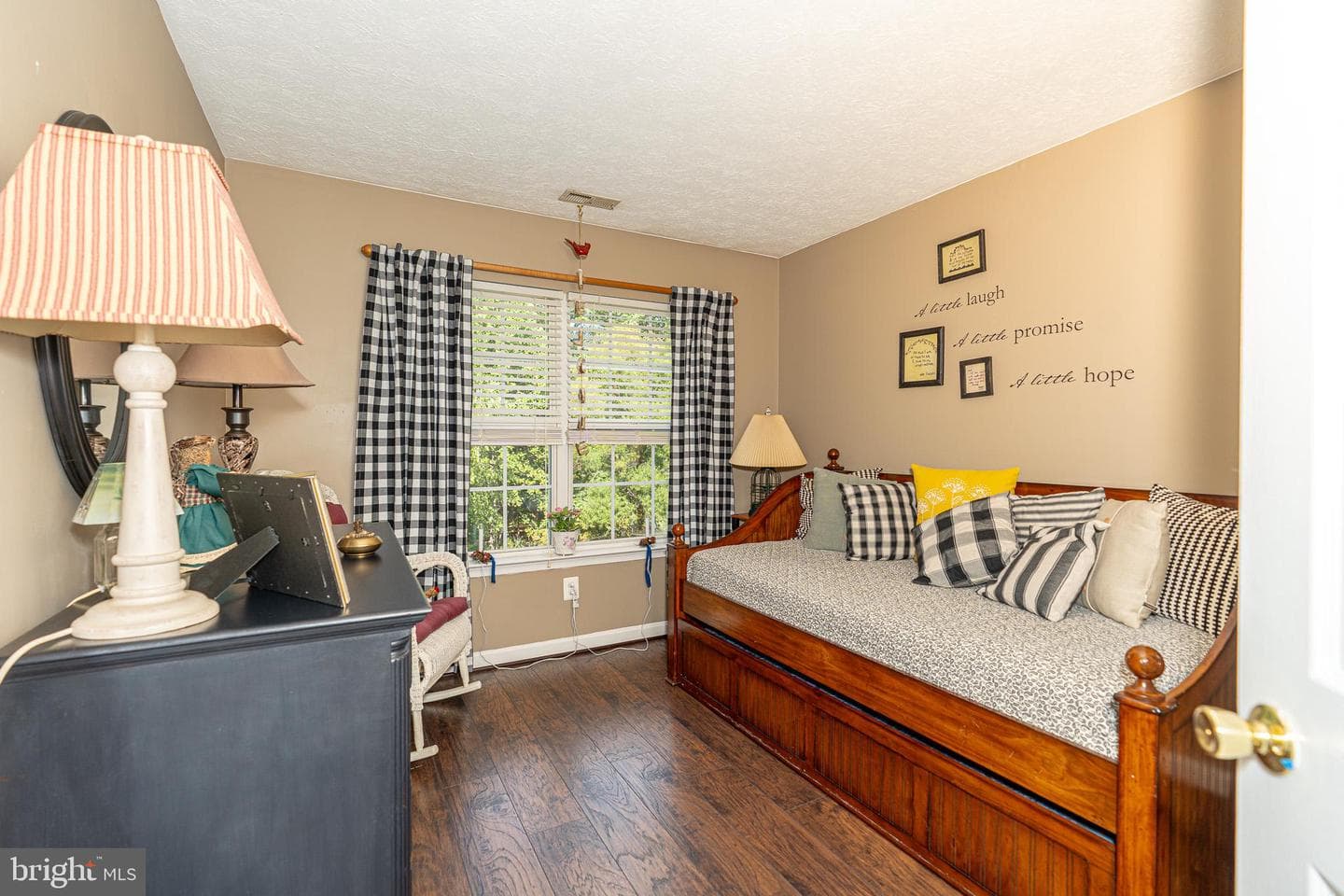 5027 Bridgeford Circle photo 15